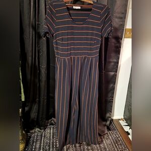 Jolt Womens Striped Black and Orange Jumper Size Large Pockets